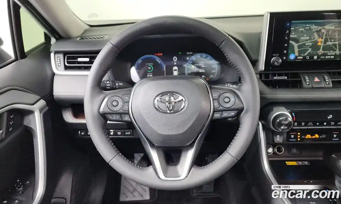 Toyota RAV4 2024 2.5 гидро, фото 12