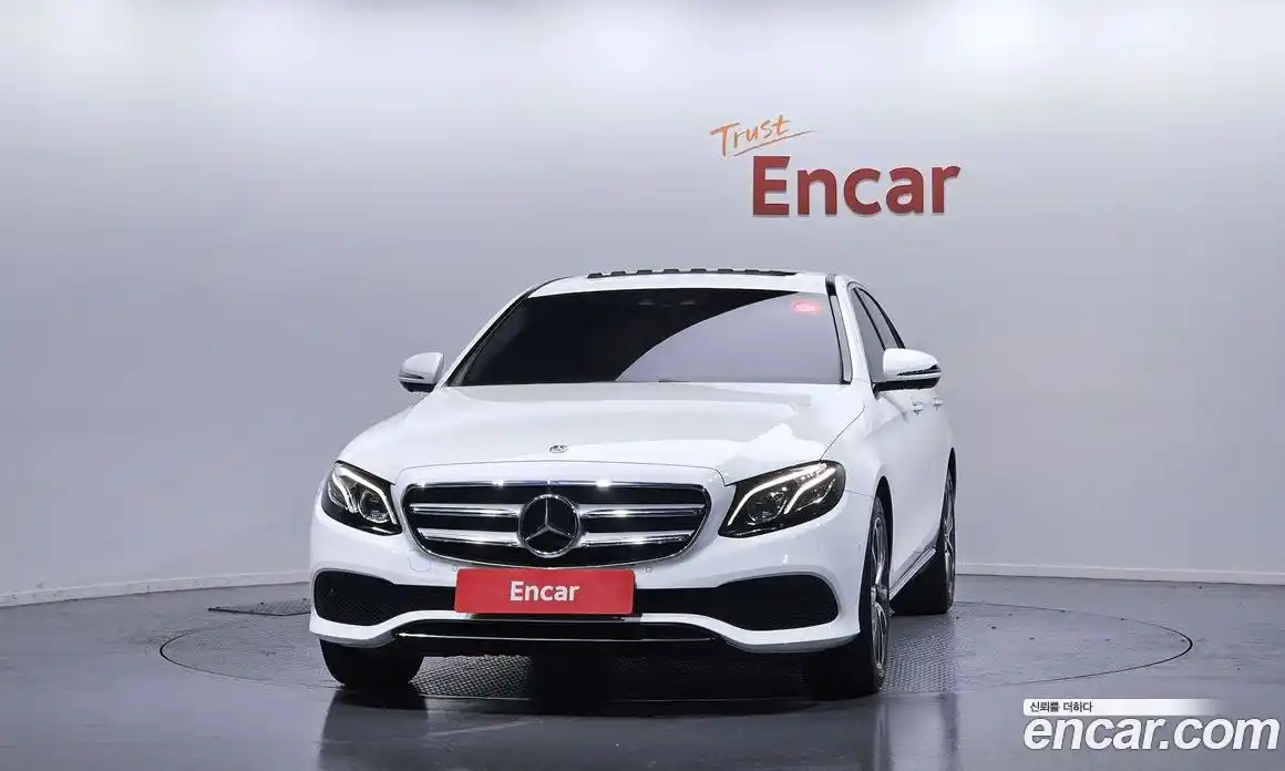 Mercedes-Benz E-Class 2019 2.0 гидро, фото 3