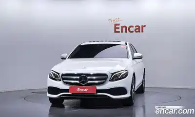 Mercedes-Benz E-Class 2019 2.0 гидро, миниатюра 3