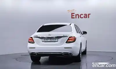 Mercedes-Benz E-Class 2019 2.0 гидро, миниатюра 4