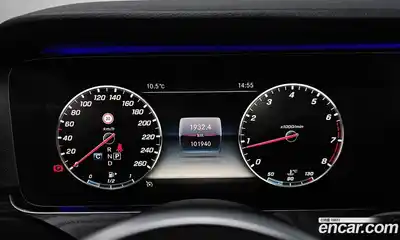 Mercedes-Benz E-Class 2019 2.0 гидро, миниатюра 8