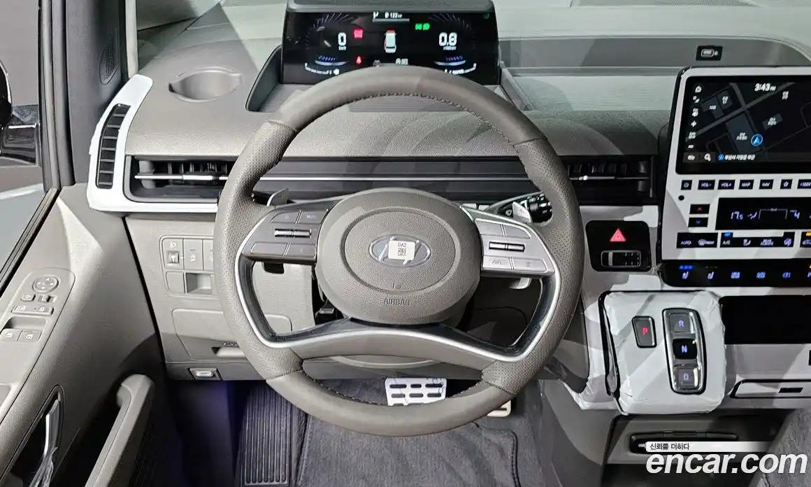 Hyundai Staria 2024 2.2 гидро, фото 13