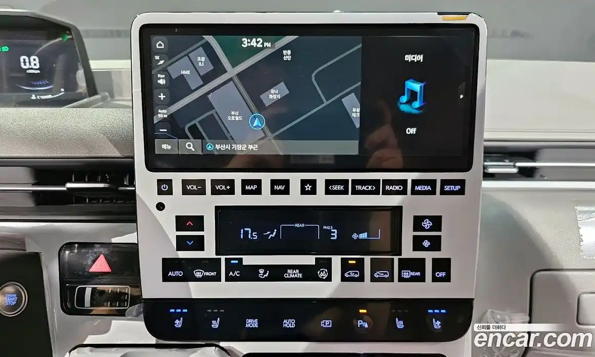 Hyundai Staria 2024 2.2 гидро, фото 14