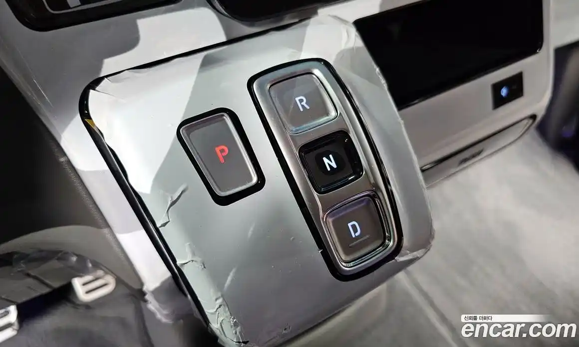 Hyundai Staria 2024 2.2 гидро, фото 9