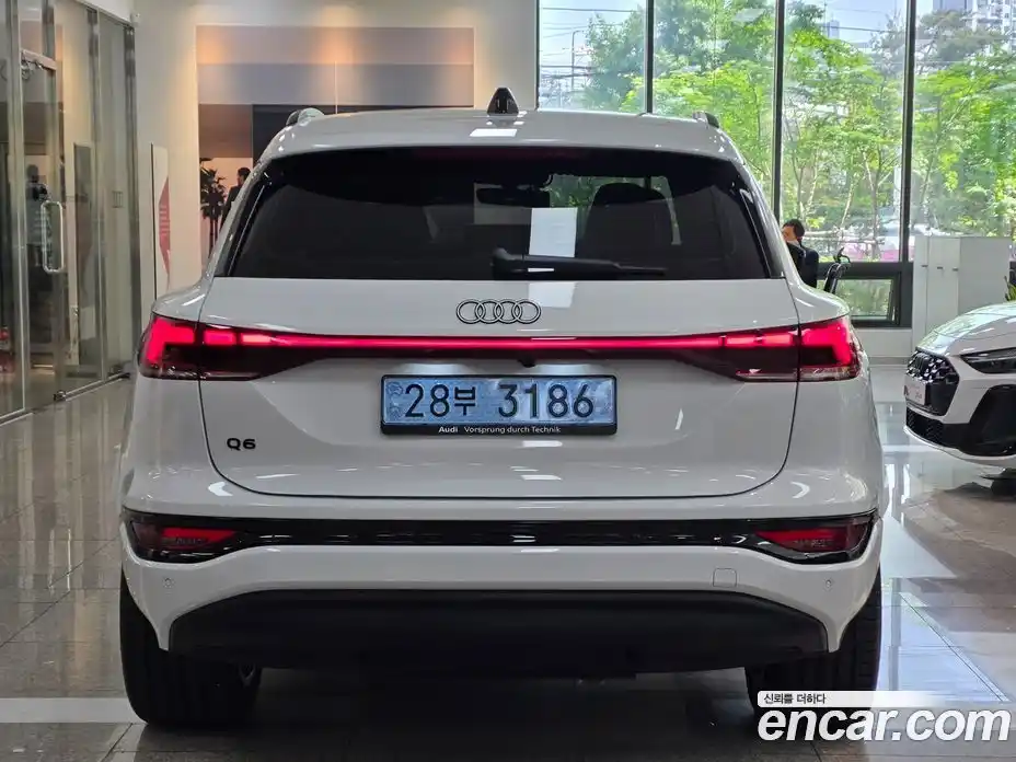 Audi Q6 e-tron 2025 автомат (гидро), фото 4