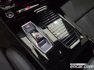 Audi Q6 e-tron 2025 автомат (гидро), миниатюра 9
