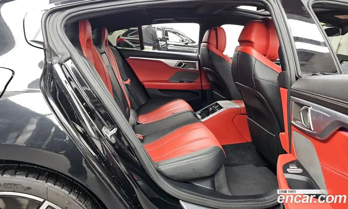 BMW 8 серия 2019 3.0 автомат (гидро), фото 12
