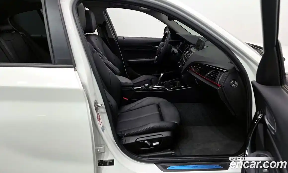 BMW 1 серия 2015 2.0 автомат (гидро), фото 11