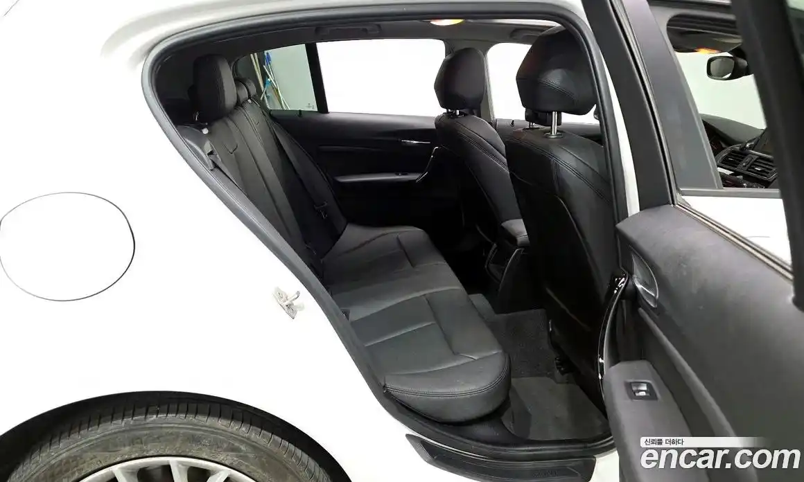 BMW 1 серия 2015 2.0 автомат (гидро), фото 12
