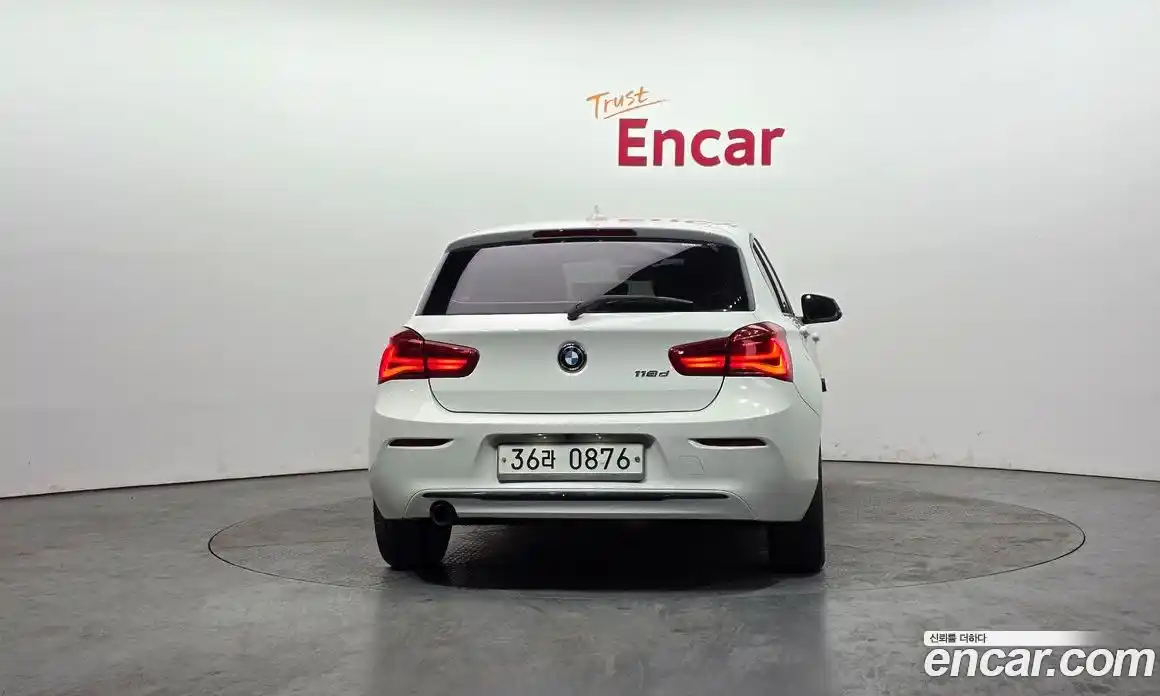 BMW 1 серия 2015 2.0 автомат (гидро), фото 4