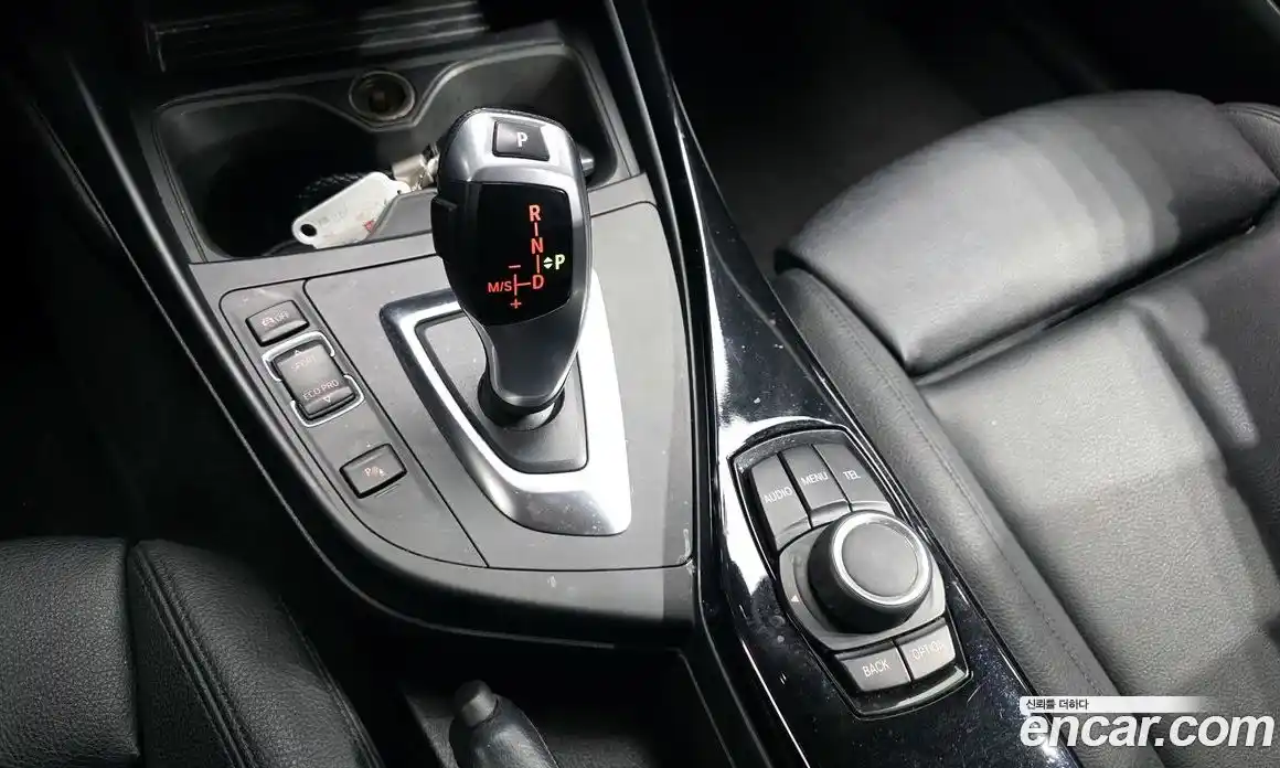 BMW 1 серия 2015 2.0 автомат (гидро), фото 9