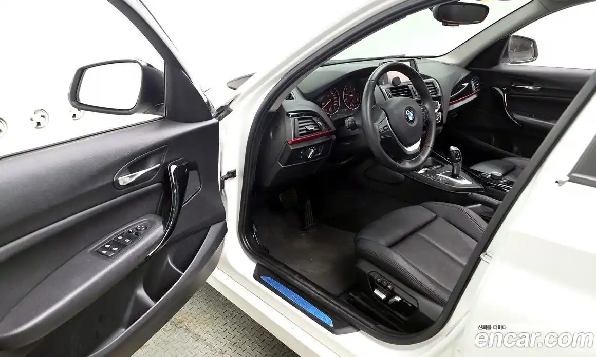 BMW 1 серия 2015 2.0 автомат (гидро), фото 10