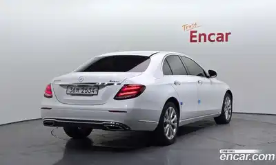 Mercedes-Benz E-Class 2017 1.9 гидро, миниатюра 2