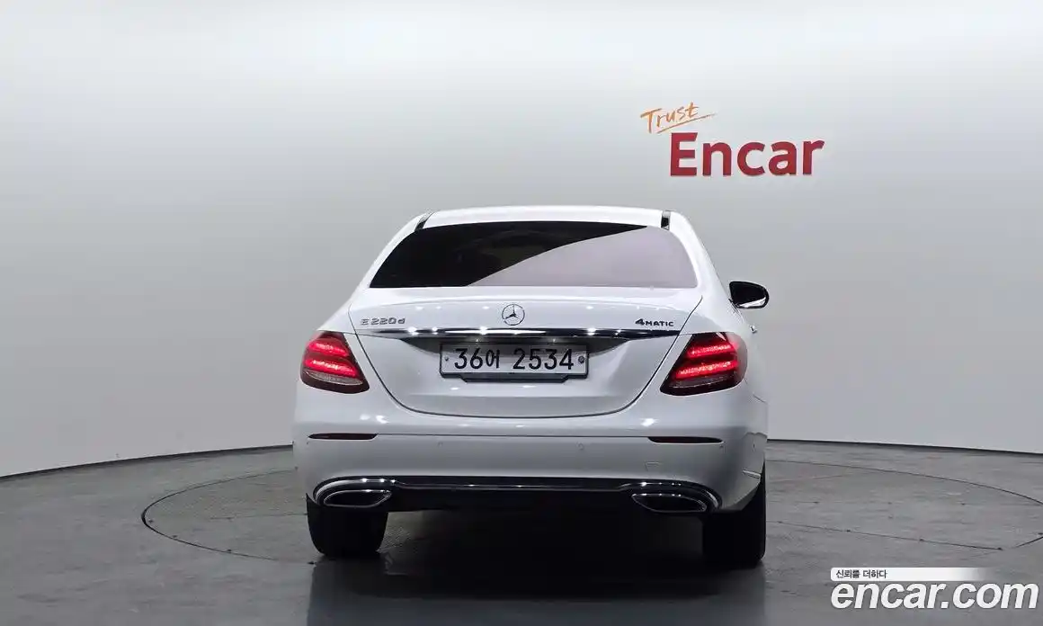 Mercedes-Benz E-Class 2017 1.9 гидро, фото 4