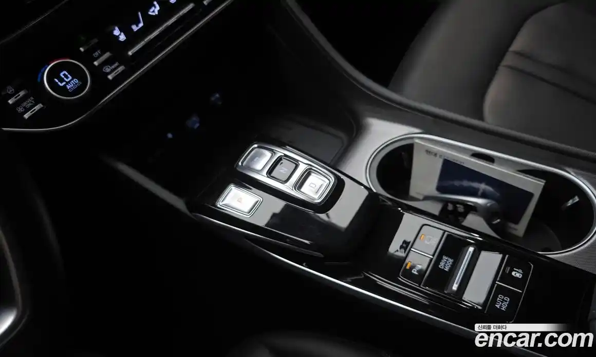 Hyundai Sonata 2023 2.0 автомат (гидро), фото 12