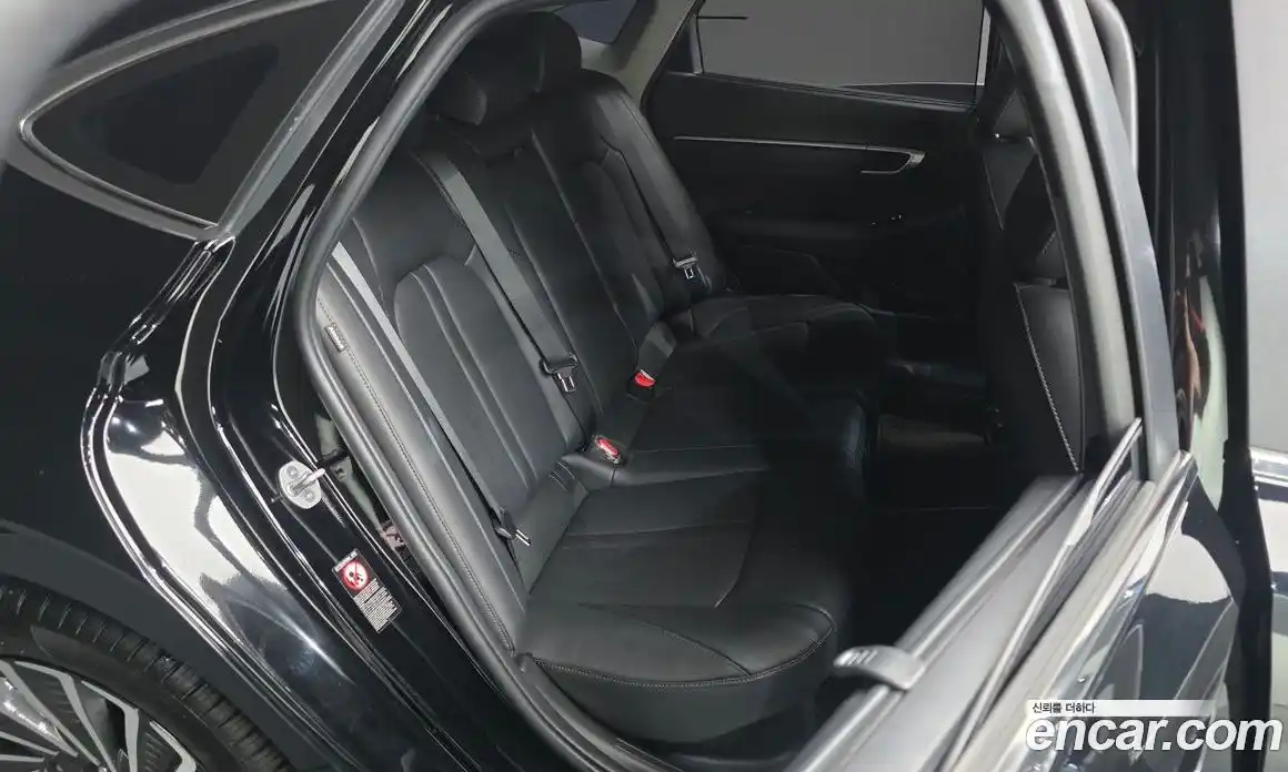 Hyundai Sonata 2023 2.0 автомат (гидро), фото 16