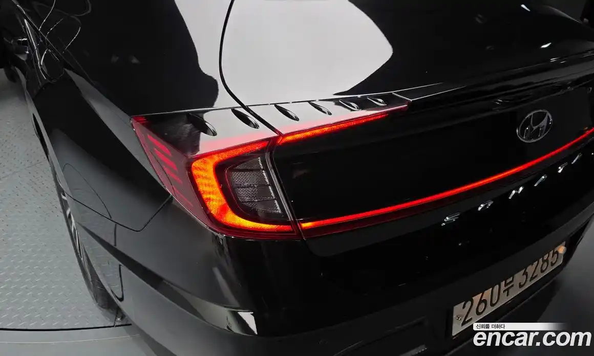 Hyundai Sonata 2023 2.0 автомат (гидро), фото 9