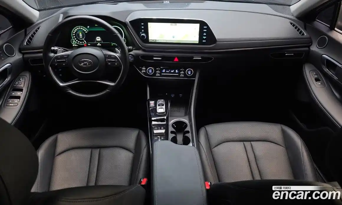 Hyundai Sonata 2023 2.0 автомат (гидро), фото 10