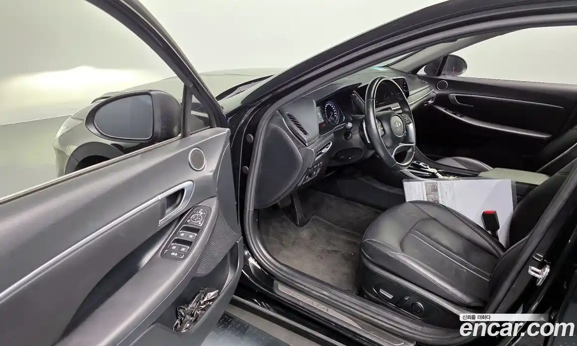 Hyundai Sonata 2021 2.0 автомат (гидро), фото 13