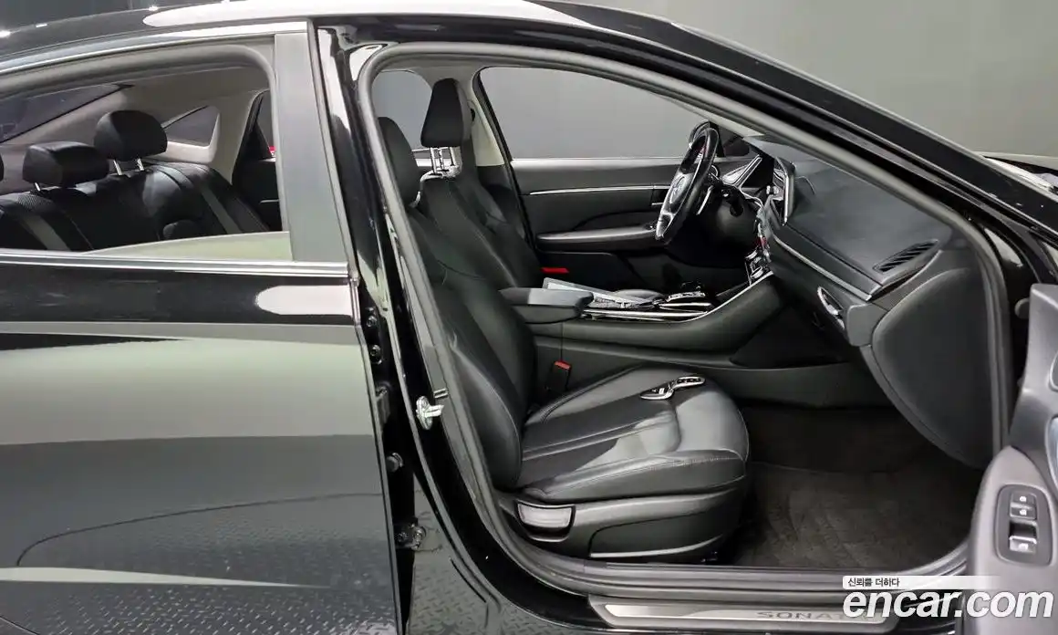 Hyundai Sonata 2021 2.0 автомат (гидро), фото 16