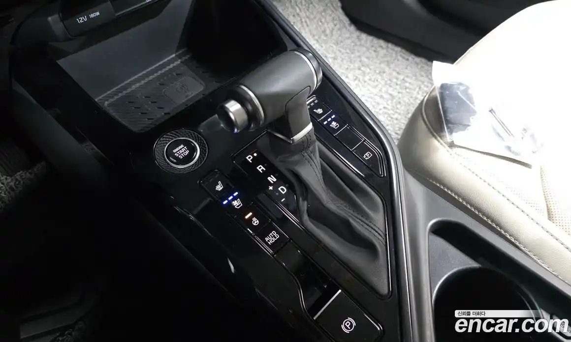 Kia Niro 2022 1.6 автомат (гидро), фото 11