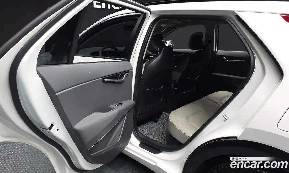Kia Niro 2022 1.6 автомат (гидро), фото 15