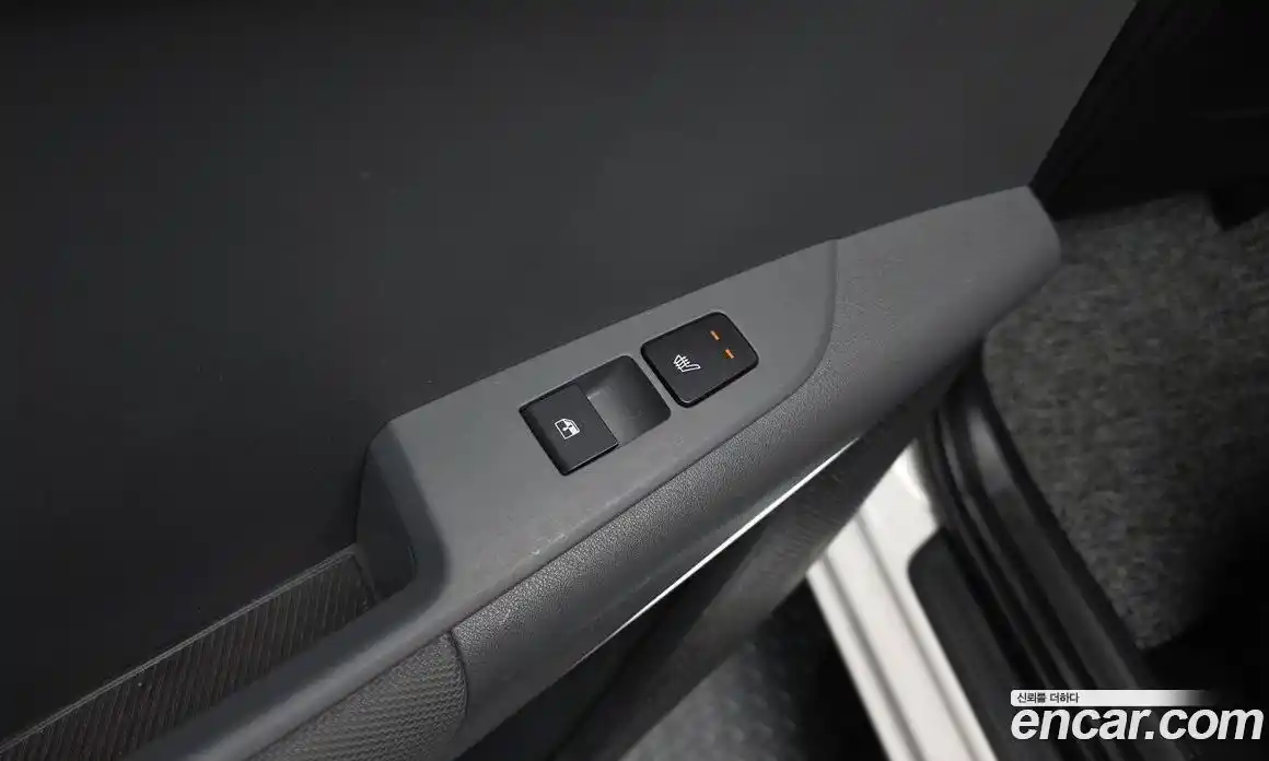 Kia Niro 2022 1.6 автомат (гидро), фото 24