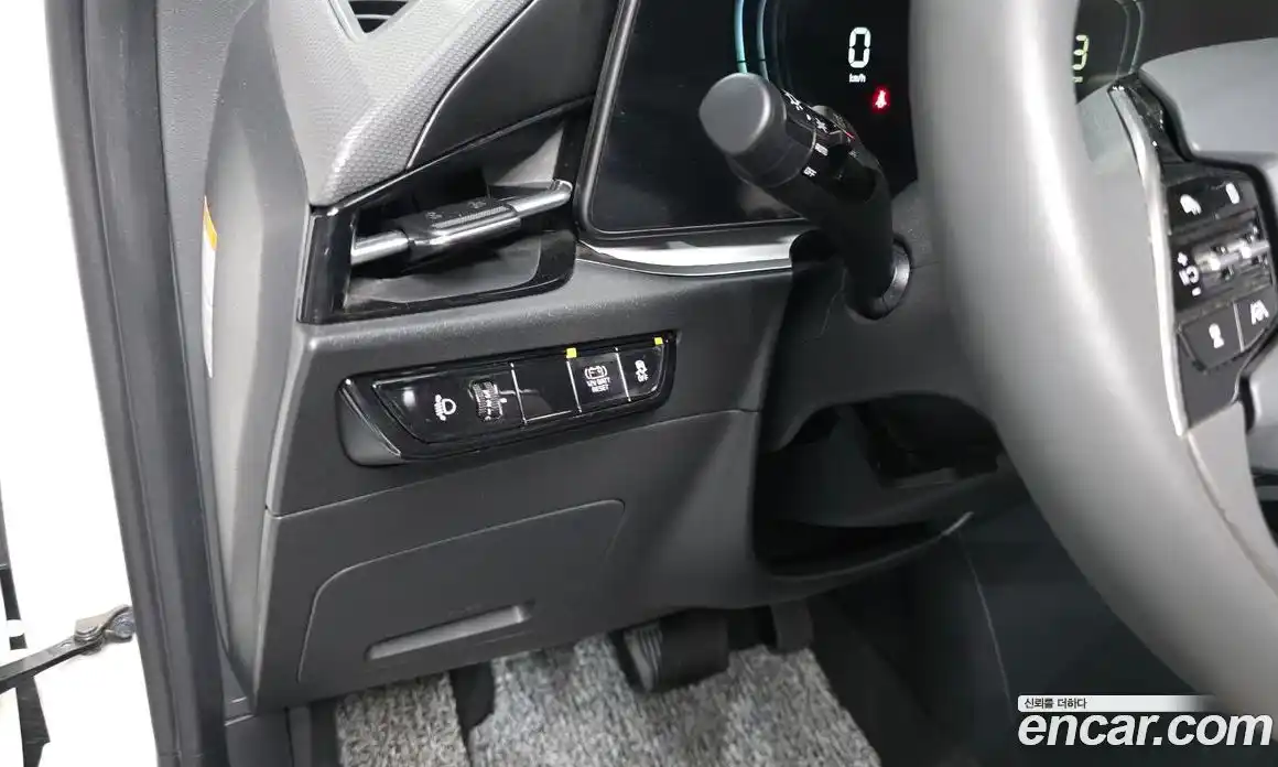 Kia Niro 2022 1.6 автомат (гидро), фото 26
