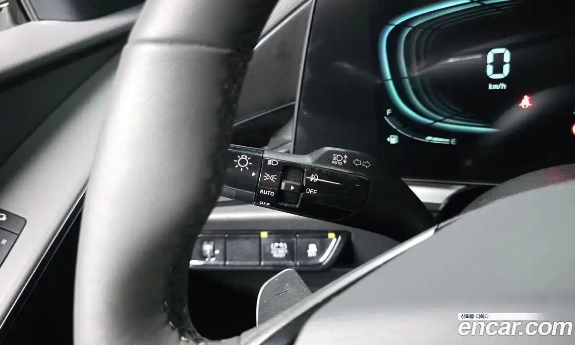 Kia Niro 2022 1.6 автомат (гидро), фото 27