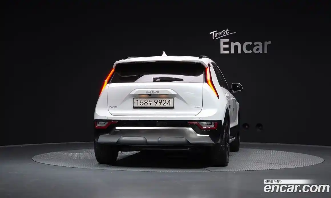 Kia Niro 2022 1.6 автомат (гидро), фото 3