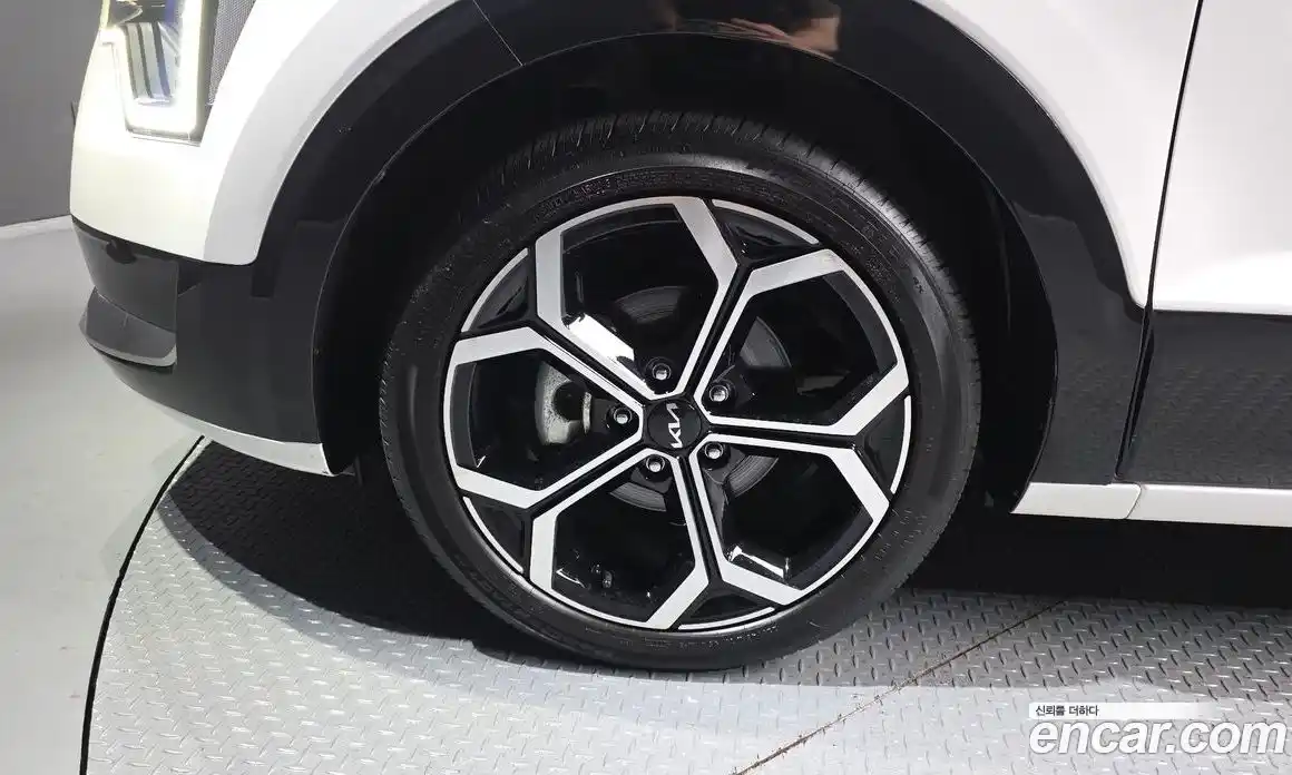 Kia Niro 2022 1.6 автомат (гидро), фото 4