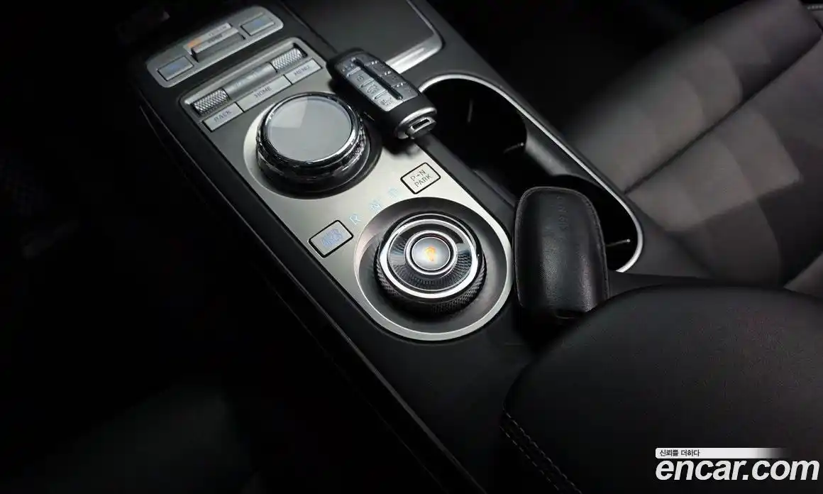 Genesis GV70 2022 2.5 автомат (гидро), фото 12