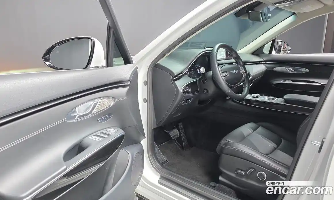 Genesis GV70 2022 2.5 автомат (гидро), фото 13