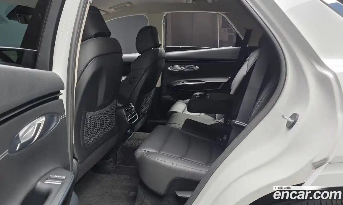 Genesis GV70 2022 2.5 автомат (гидро), фото 16