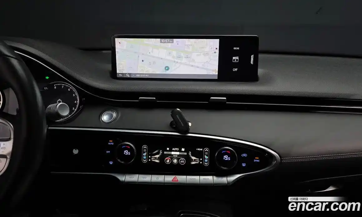 Genesis GV70 2022 2.5 автомат (гидро), фото 20