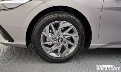 Hyundai Avante 2024 1.6 автомат (гидро), миниатюра 5