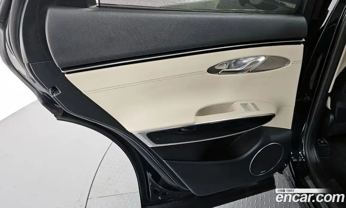 Genesis GV70 2022 3.5 автомат (гидро), фото 15