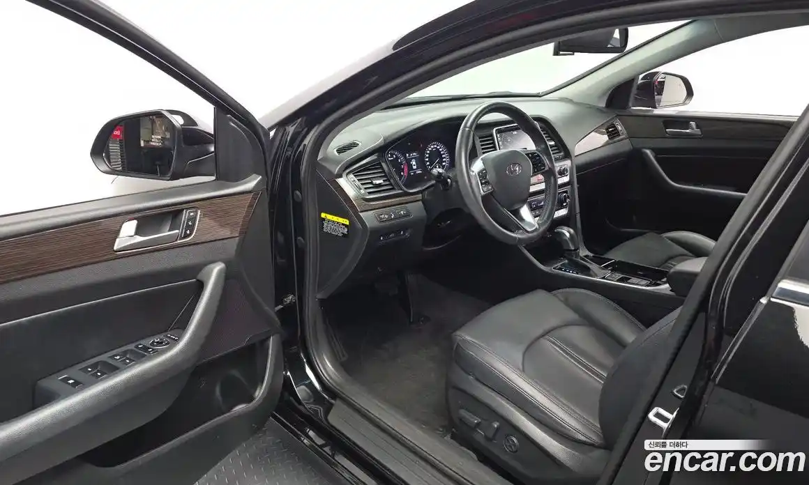 Hyundai Sonata 2018 2.0 автомат (гидро), фото 13