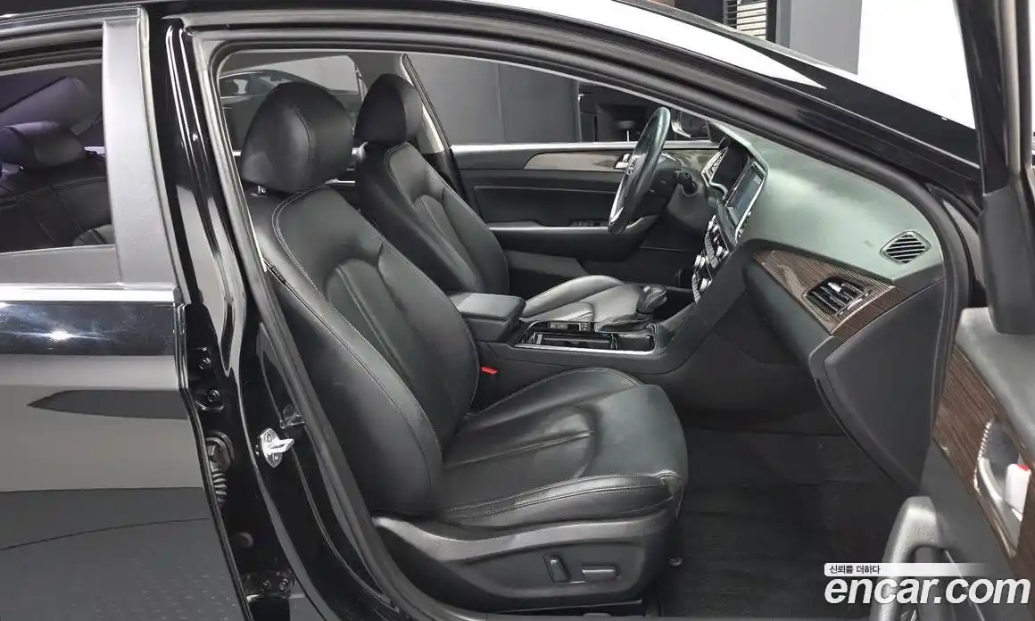 Hyundai Sonata 2018 2.0 автомат (гидро), фото 17