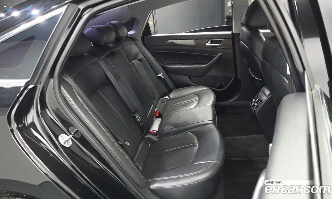 Hyundai Sonata 2018 2.0 автомат (гидро), фото 18