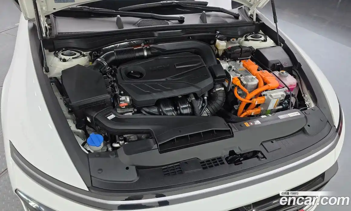 Hyundai Sonata 2023 2.0 автомат (гидро), фото 6