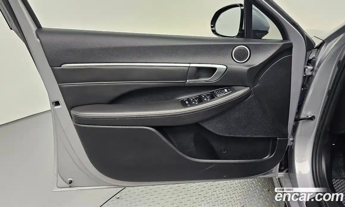 Hyundai Sonata 2024 2.0 автомат (гидро), фото 14