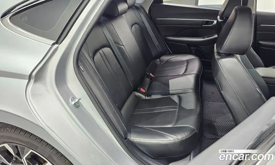 Hyundai Sonata 2024 2.0 автомат (гидро), фото 17