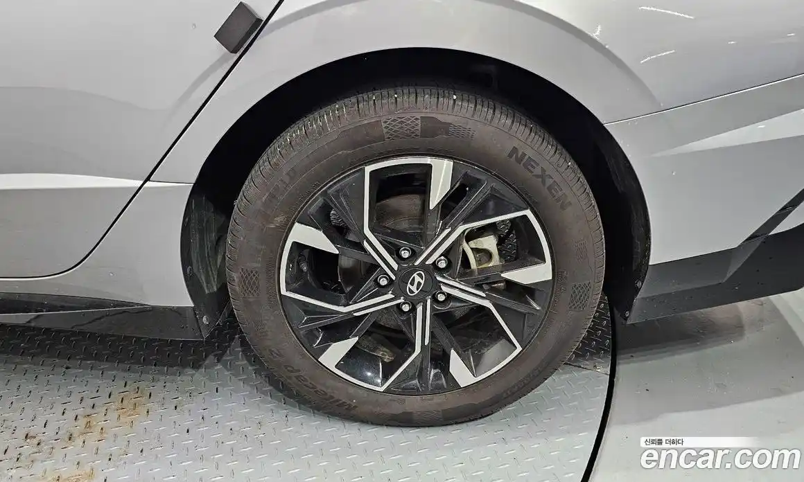 Hyundai Sonata 2024 2.0 автомат (гидро), фото 7