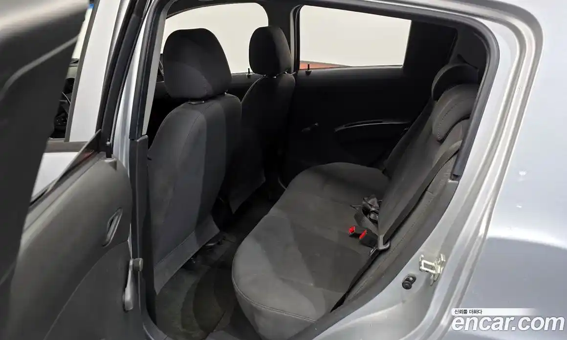 Chevrolet Spark 2011 1.0 автомат (гидро), фото 20