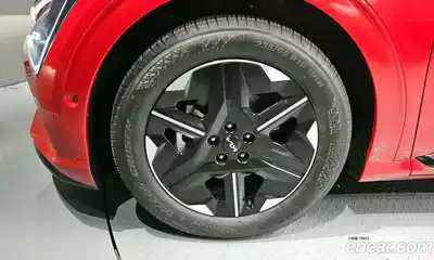 Kia EV6 2024 0.1 гидро, миниатюра 5