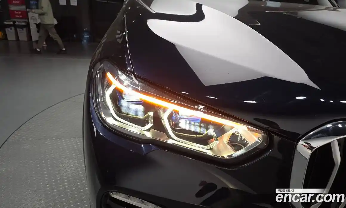 BMW X5 2021 3.0 автомат (гидро), фото 8