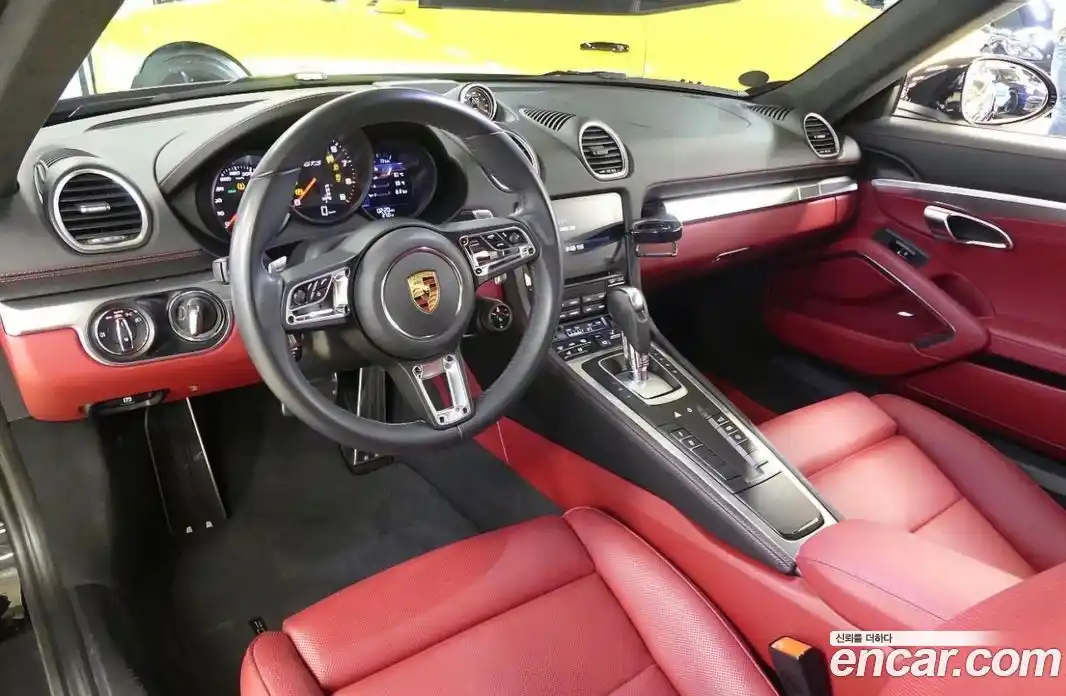 Porsche 718 2022 4.0 автомат (гидро), фото 10