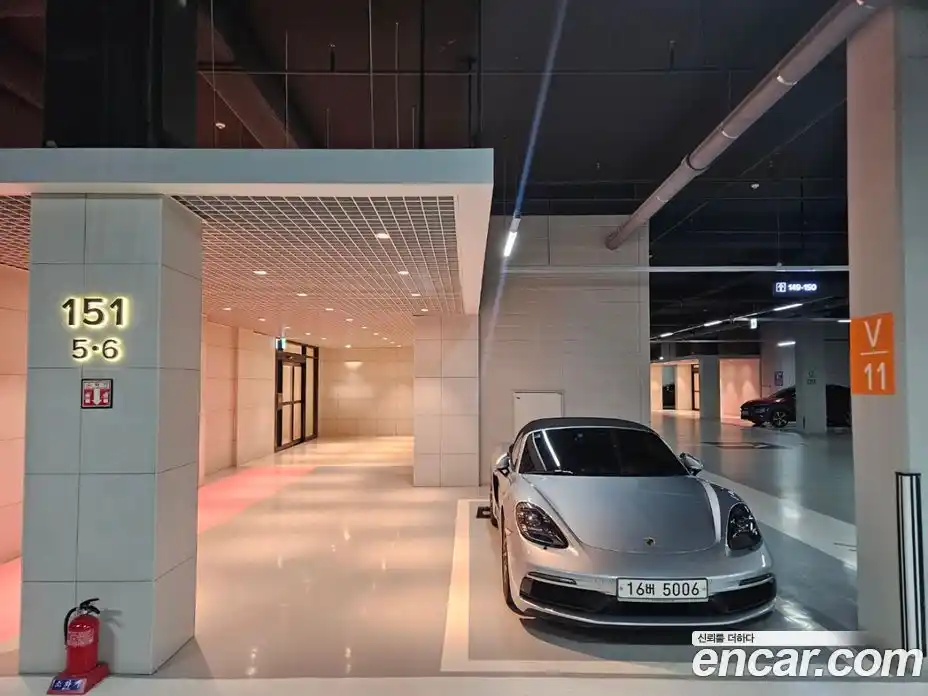 Porsche 718 2018 2.5 автомат (гидро), фото 7