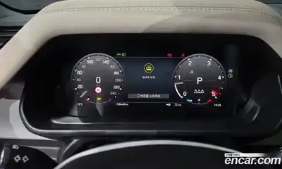 Land Rover Defender 2023 3.0 автомат (гидро), миниатюра 11
